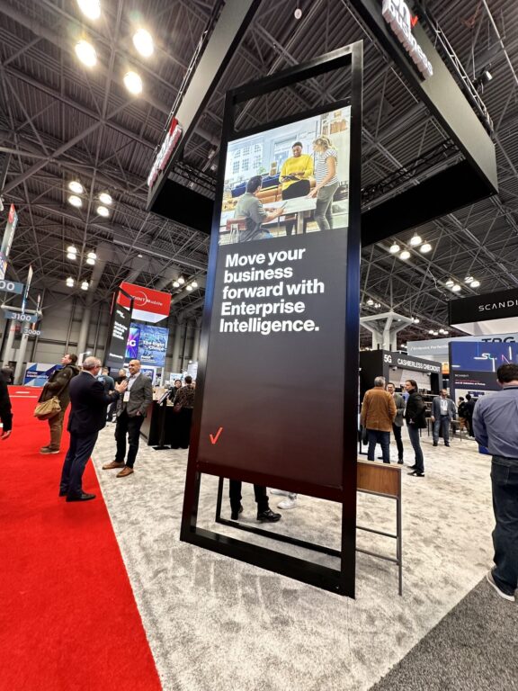 Verizon – 10×10 Trade Show Booth