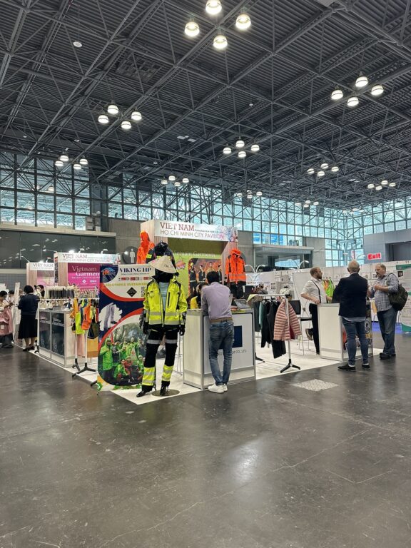 Ho Chi Minh City Pavilion – 20×20 Trade Show Booth